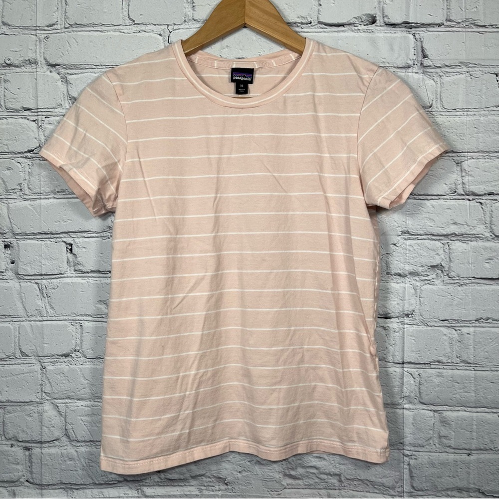 Patagonia T Shirt Womens Size XS Pink Short Sleeve Striped Crew Neck